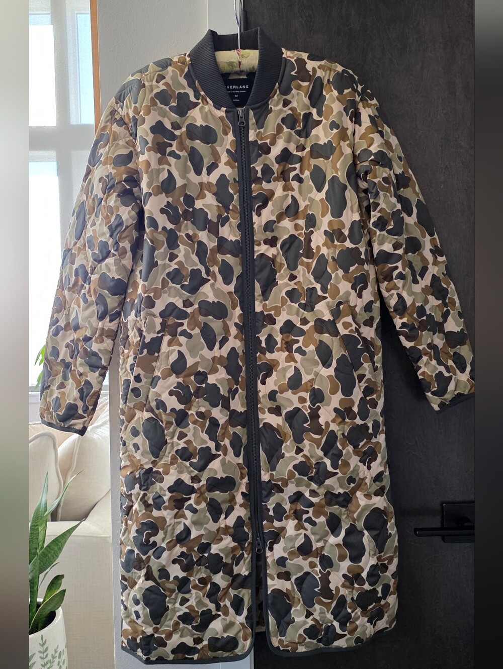 Everlane ReNew Liner Jacket in Olive, Tan & Gray Camo Size XS Like New